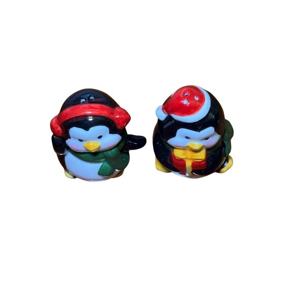 Holiday Penguin Salt & Pepper Shakers Ceramic - Picture 4 of 4